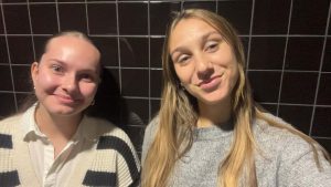 qui sommes-nous : morgane et éléane ensemble souriant